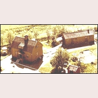 791 Birsta 1959. Bilden är en delförstoring av föregående bild, medvetet gjord för ljus för att visa det som dolts i de djupa skuggorna. Foto: Okänd. 